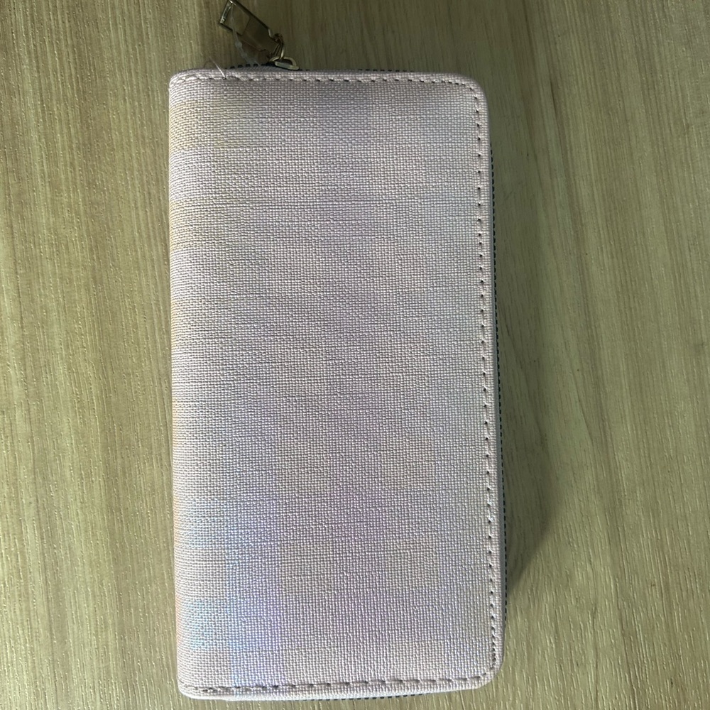 NWOT Elegant Light Pink and Violet Plaid Wallet